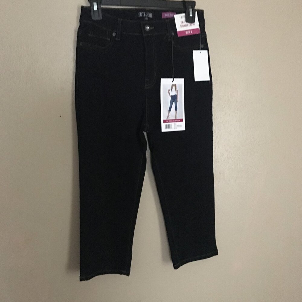 FAITH Jeans Shorts Size: 6 #0737